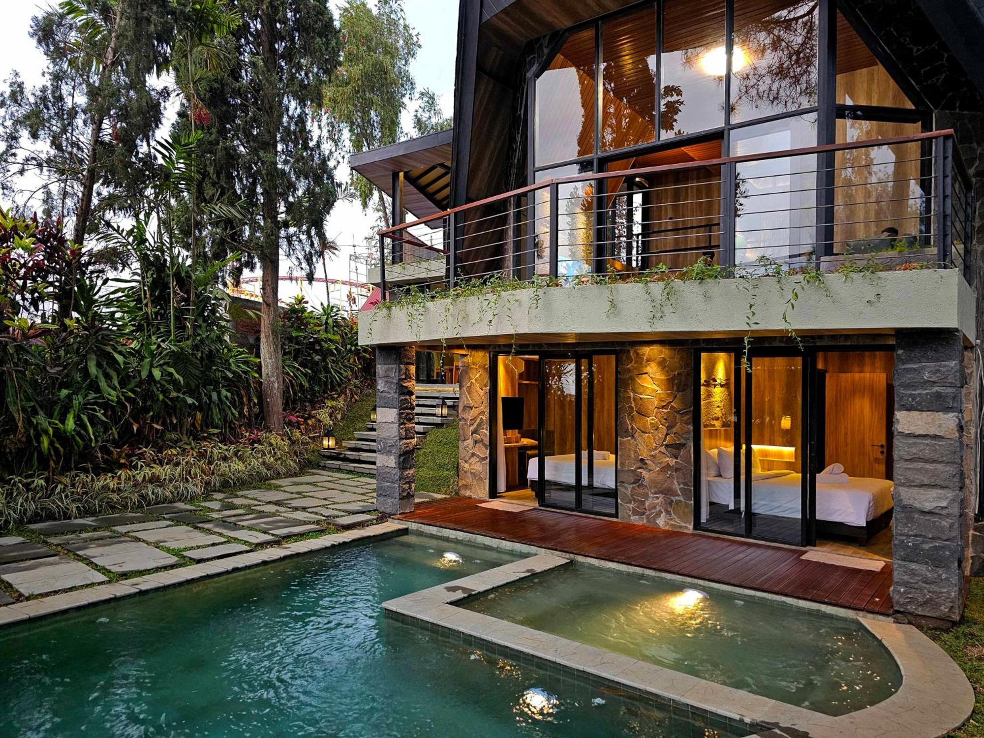 Villa 4-Br Klub Bunga No 4 Batu Malang Luaran gambar