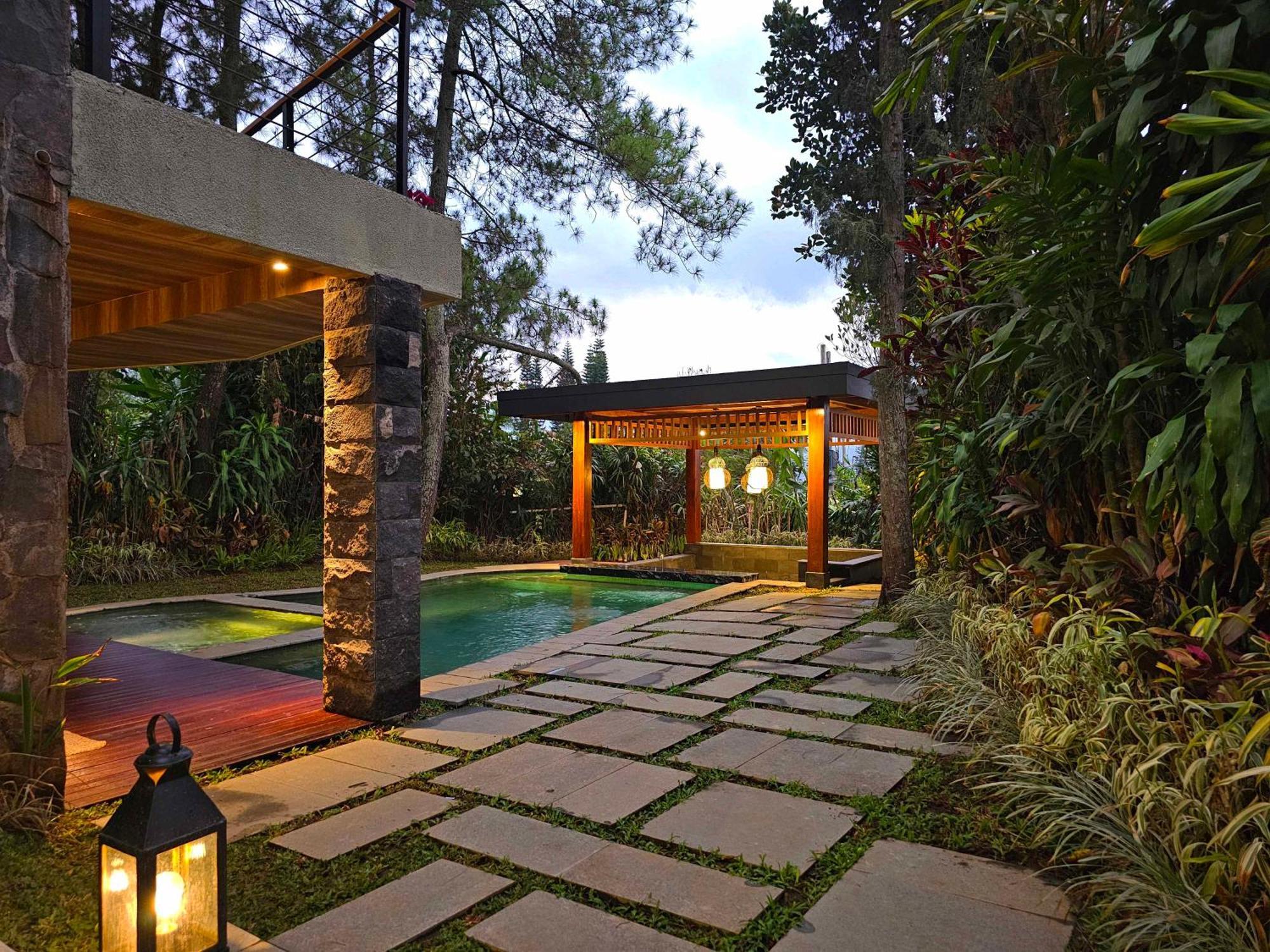 Villa 4-Br Klub Bunga No 4 Batu Malang Luaran gambar