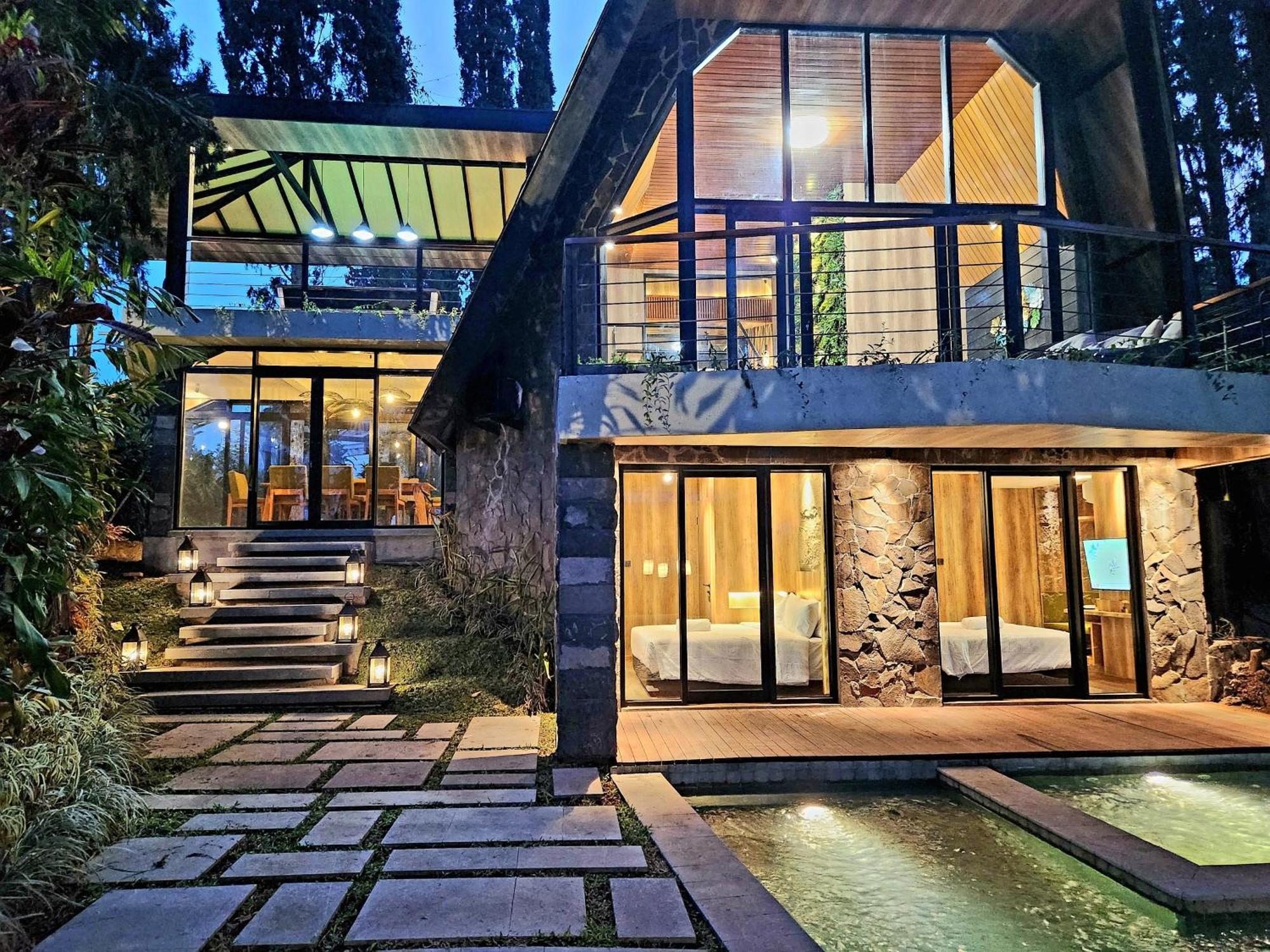 Villa 4-Br Klub Bunga No 4 Batu Malang Luaran gambar